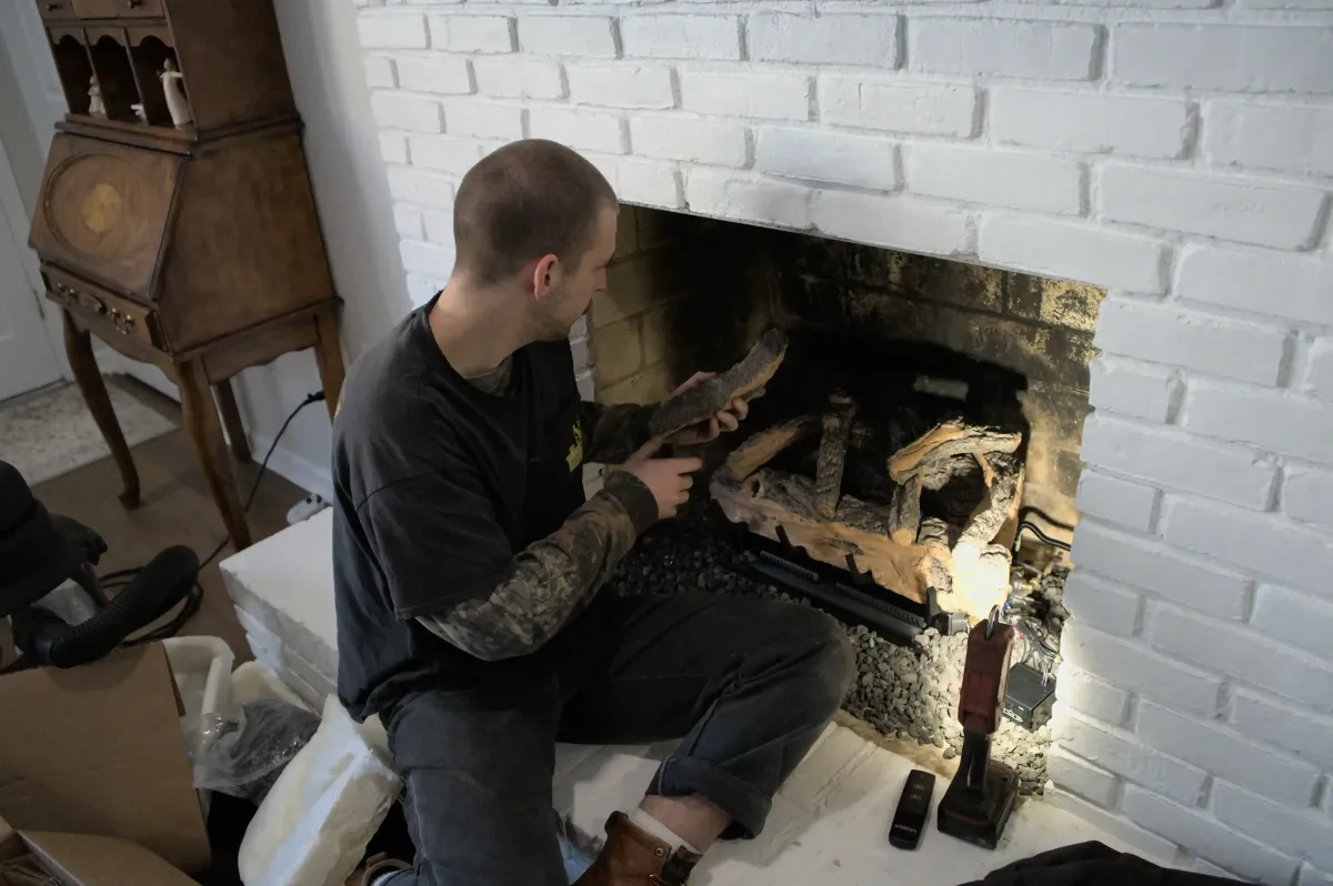 Gas fireplace service and log-set installation in Memphis